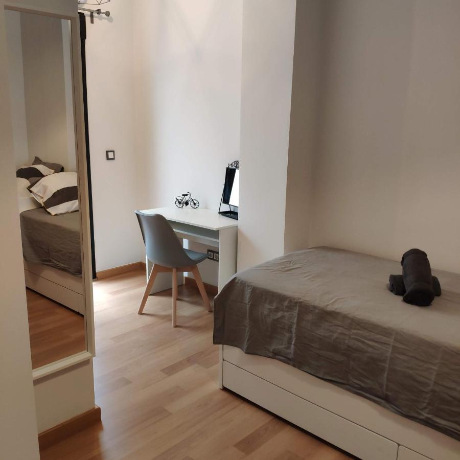 Unique Apartment In Malaga City Center With Pool 외부 사진